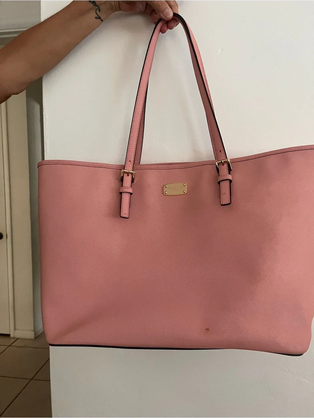 Pink Michael Kors Tote Bag with Gold Hardware - Womens Everyday Shoulder Bag